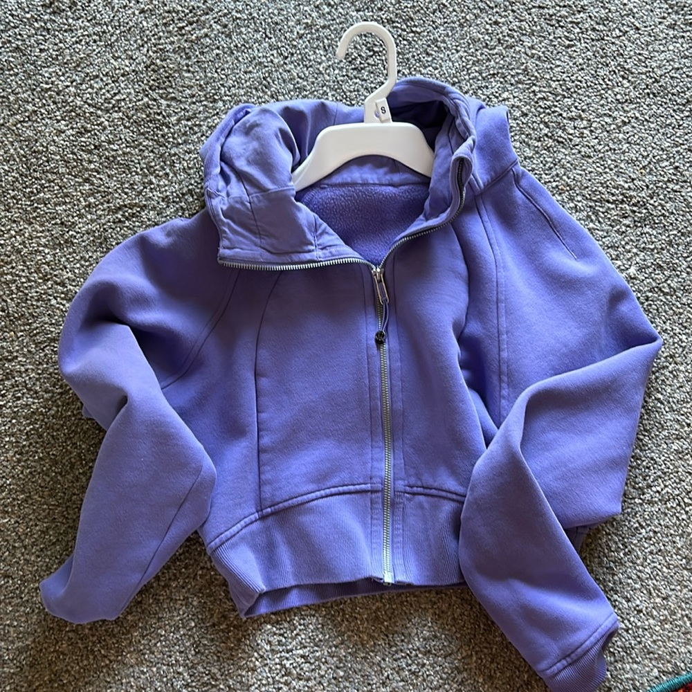 Scuba cropped in good condition tags unfortunately were cut off.
